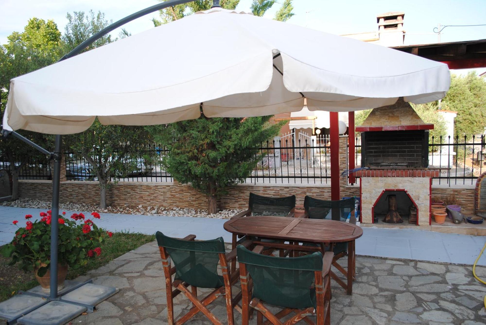 Artemis Apartments Paralia Dionysiou Exterior photo